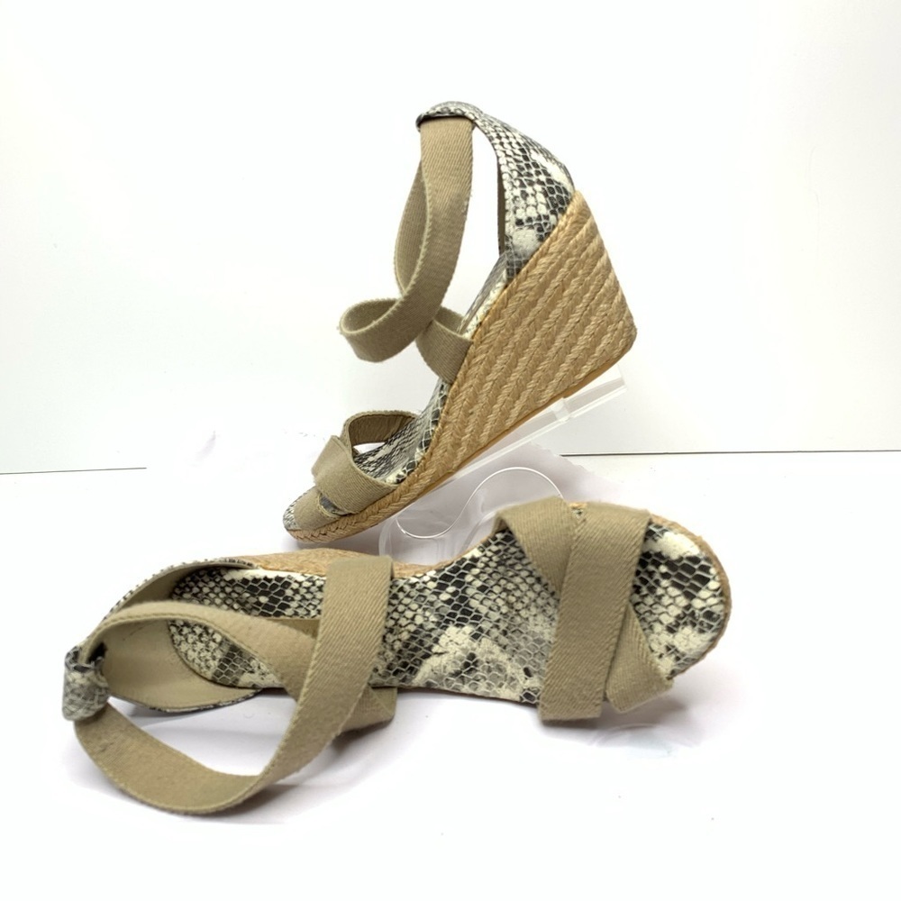 BCBG Maxzaria Python Skin Espadrille Sandals Sz 7